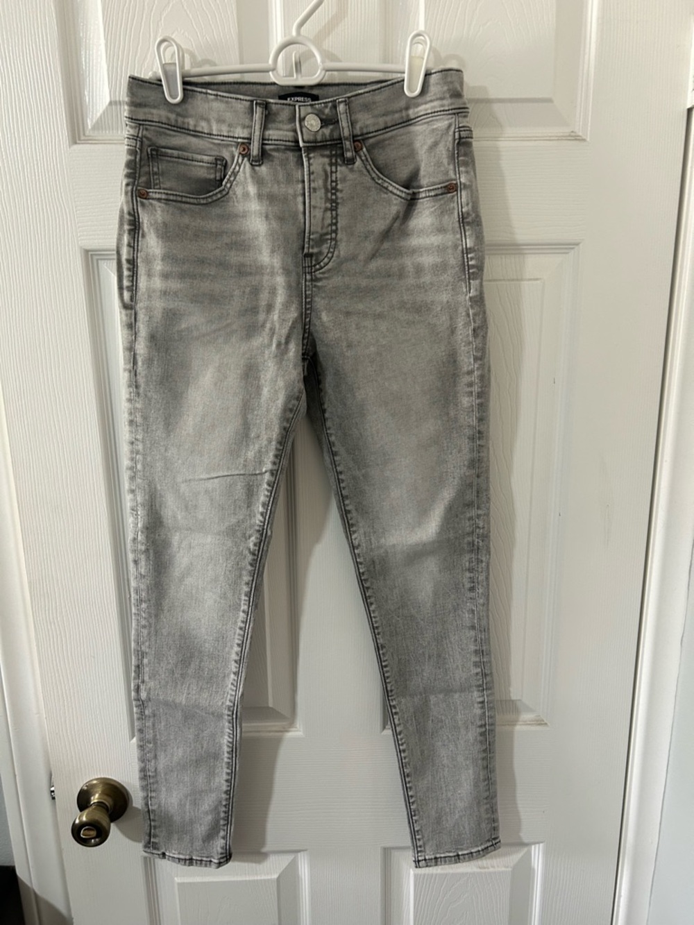 Express Mid-Rise Gray Skinny Jeans